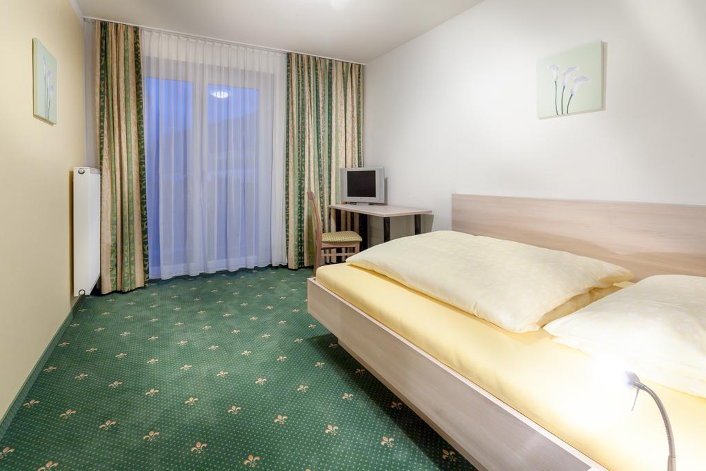Pension Gstrein Bad Hofgastein Room photo